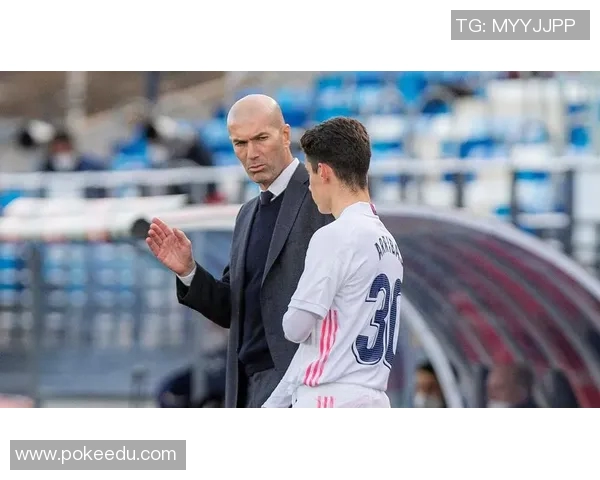 卡素尔与奥咸的精彩对决揭示足球战术与团队合作的完美结合