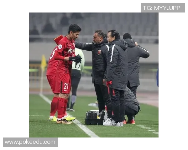 国安苏宁激烈对抗引发冲突视频曝光球迷热议赛场暴力行为